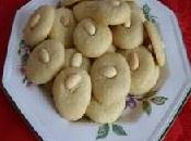 Ghorayebah dolce tipico paesi arabi fatto nocciole pistacchi.