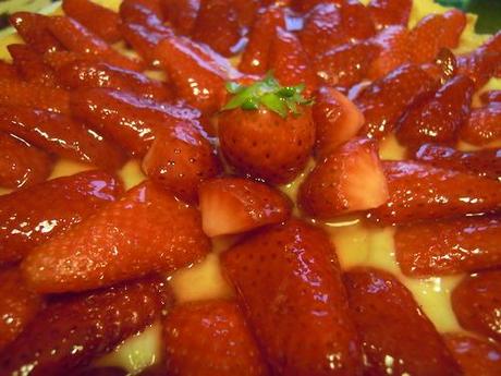 CROSTATA DI FRAGOLE
Tanta voglia di sole … e di fragole...