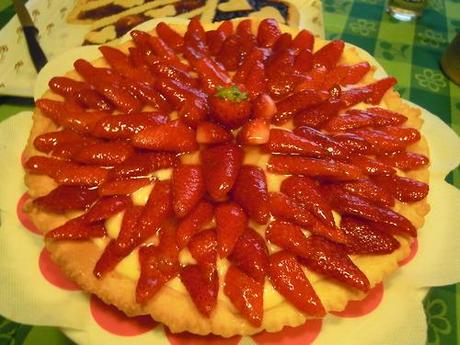 CROSTATA DI FRAGOLE
Tanta voglia di sole … e di fragole...