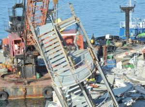 TRAGEDIA A GENOVA: NAVE CONTRO IL PORTO. 5 MORTI.