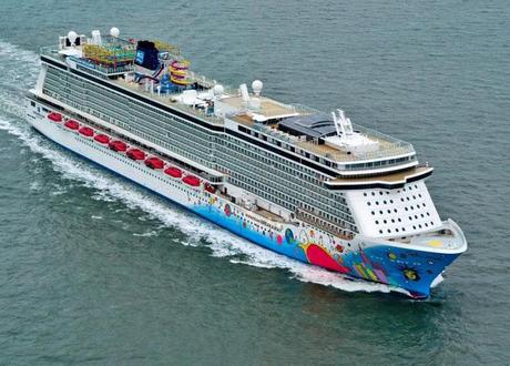 NORWEGIAN BREAKAWAY: BATTEZZATA OGGI A NEW YORK L'ULTIMA AMMIRAGLIA DI CASA NCL CRUISE LINE