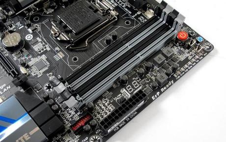 Gigabyte presenta la Z87X-UD3H