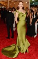 uma thurman - zac posen FW 2013 (gioielli efva attling)