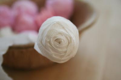 Roselline in carta crespa