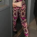 Pippa Middleton con i calzoni fantasia 02