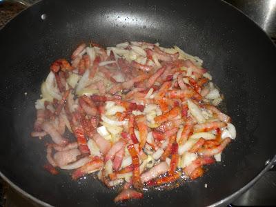 Pasta all'amatriciana della famiglia Mess