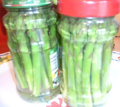 Asparagi al naturale.