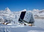 capanna incastonata ghiacciai monte rosa