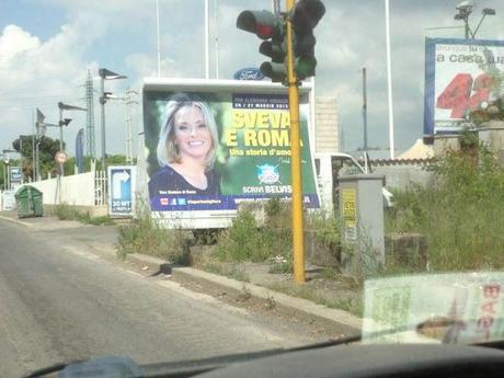 La zozzeria delle vele pubblicitarie usate dai politici: Sveva Belviso e Paolo Pollak. Altri due nomi da segnarsi