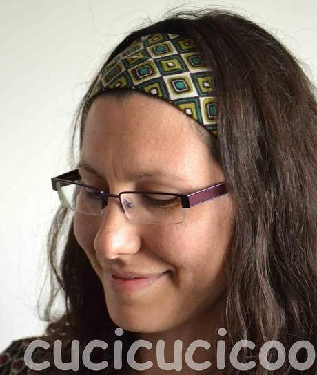 Make a headband from stretchy fabric scraps