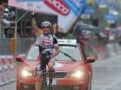 Giro d’Italia: Pescara vince Hansen, Intxausti rosa