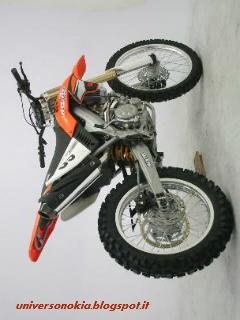 Moto Cross Eighteen