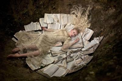 Kirsty Mitchell, Wonderland, Once upon a time