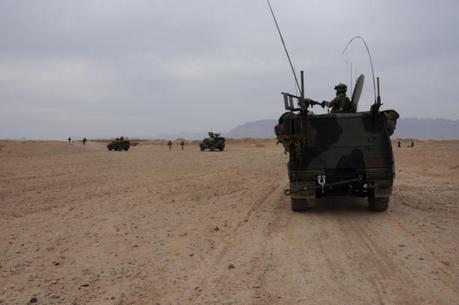 foto di repertorio - militari italiani durante un'operazione di controllo del territorio_1