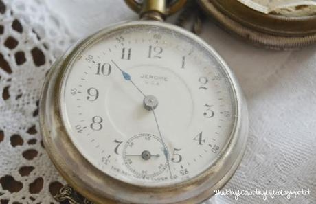 Brocante Clocks- shabby&countrylife.blogspot.it