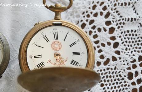 Brocante Clocks- shabby&countrylife.blogspot.it