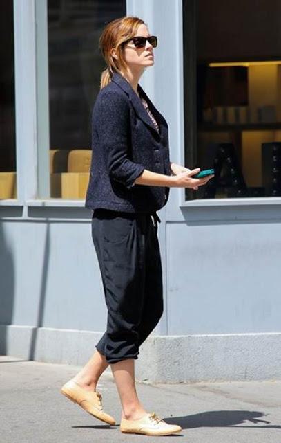 Emma Watson wears Chloe ANNICK Shoes