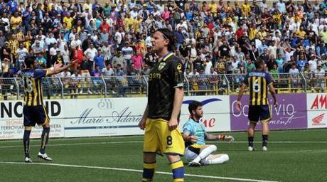 Hellas Juve Stabia 4