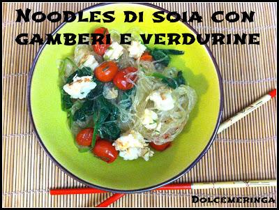 NOODLES DI SOIA CON GAMBERI E VERDURINE