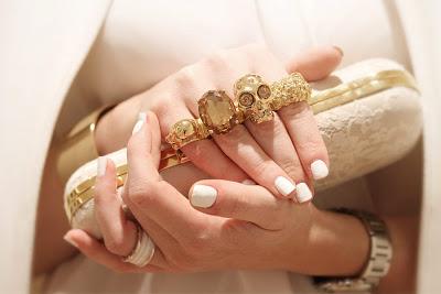 WHITE MANICURE: colore non colore!