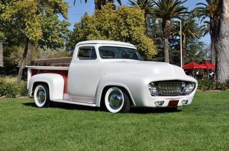 Ford F100 Parade