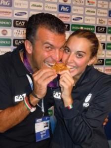 Roberto Re, il coach dei campioni Roberto Re con Jessica Rossi alle Olimpiadi di Londra del 2012 dopo la vittoria della medaglia d'oro nel tiro al volo