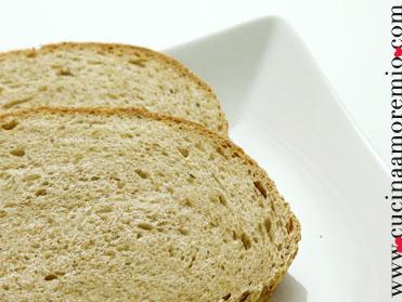 Pane ntegrale alla birra chiara.