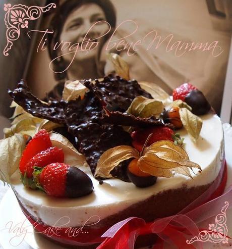 Torta fragole, bavarese al cioccolato e panna cotta gluten free Torta fragole, bavarese al cioccolato e panna cotta gluten free