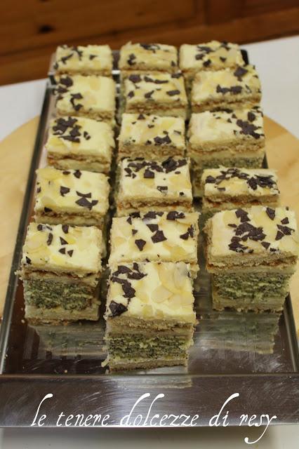 Francia mákos krémes - Torta al miele e semi di papavero con crema alla vaniglia dall'Ungheria