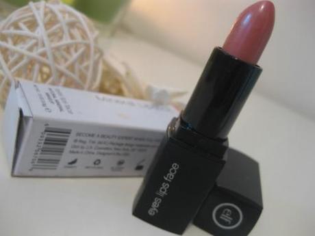 Idratare le labbra con un rossetto, si può? Si, con il Mineral Lipstick di E.L.F.