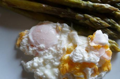 Asparagi Olio e Limone e Uova in Camicia ...stropicciata