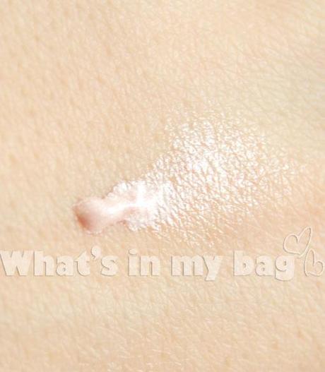 A close up on make up n°159: NYX, Liquid Illuminator n°01 Sunbeam