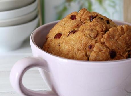 Cookies con cioccolato bianco e cranberries Cookies with white chocolate and cranberries