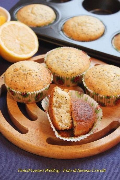 MUFFIN AL LIMONE E SEMI DI PAPAVERO (55)+