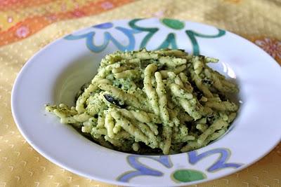 ∞ Trofie a G.a.s. (pesto di zucchine rivisitato).