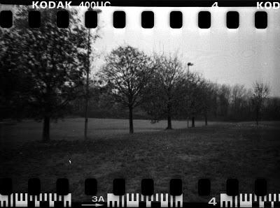 LOMOGRAPHY • autunno, sprocket holes e Kodak 400UC