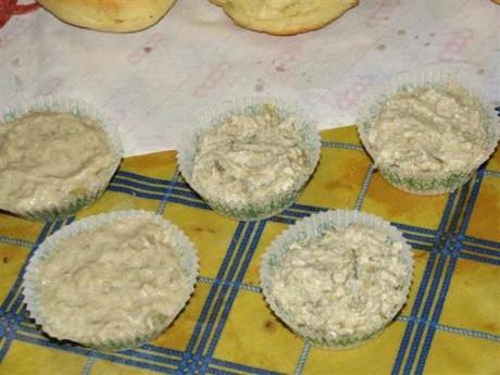 Mini crostini con cuoricini ai carciofi