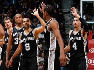 Spurs subito avanti, per i Grizzlies nulla da fare