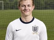 Nuova maglia Nike dell’Inghilterra, “back basics”