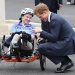 William ed Harry in visita ad un ospedale in Inghilterra03