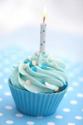 Happy Birthday to my blog... And a gift for you!!!