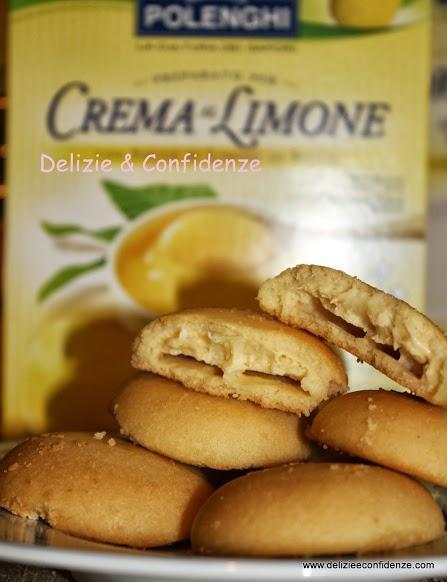 Frollini con crema al limone Frollini con crema al limone