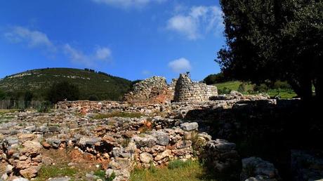 Il Nuraghe e il villaggio di Palmavera