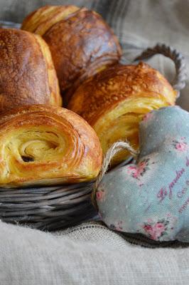 PAINS AU CHOCOLAT