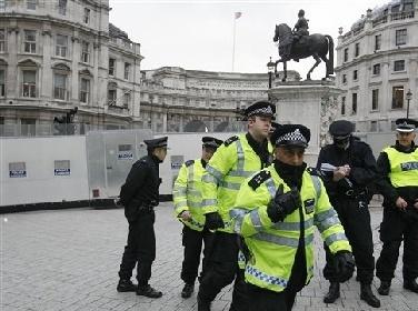 C 2 box 23858 foto1 Londra, uomo ucciso a colpi di machete: si pensa attentato terroristico