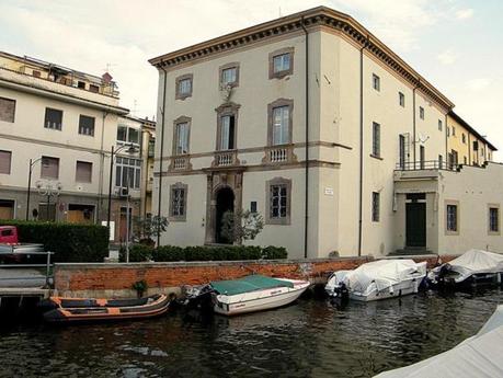 Viareggio, Palazzo Fanucci