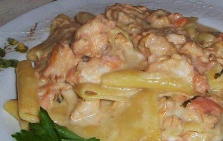 Paccheri al salmone con formaggio Squacquerone