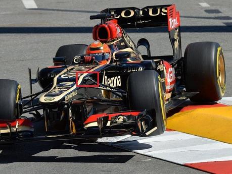 LOTUS E 21 -  SISTEMA PER MODIFICARE L'ALTEZZA DA TERRA?