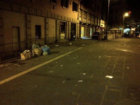 Cose mai viste. Piazzale Flaminio invasa ogni sera da un assordante squittio di sorci. Questo è il contesto dopo cena al cospetto della stupenda Porta del Popolo