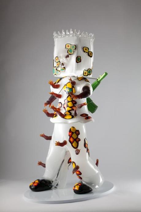 Biennale di Venezia, GLASSTRESS - Hew Locke, Mummy's Little Soldier, 2013, Glass & Metal Chain, 90x35x30 cm